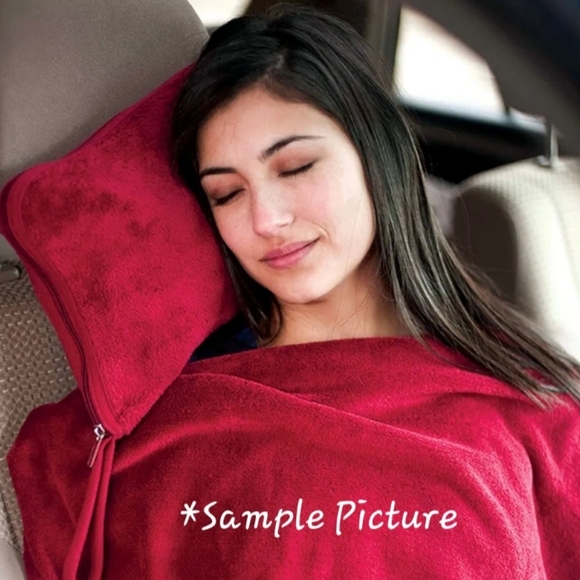 Lug NAP SAC Travel Pillow and Blanket with Polka Dots - Picture 4 of 6